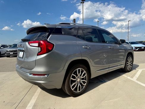 Used 2023 GMC Terrain Denali AWD/4WD image 9