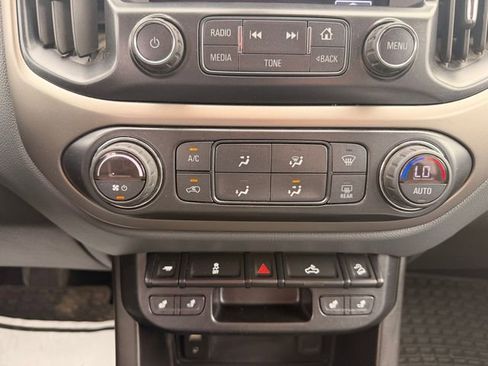 Used 2017 Chevrolet Colorado Z71 image 31