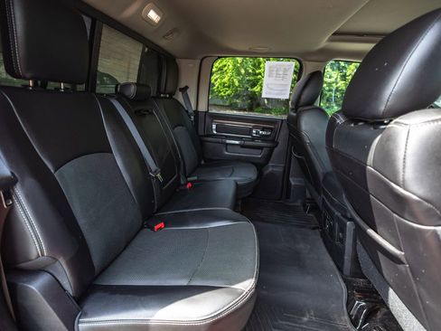 Used 2016 RAM 1500 Laramie w/ Convenience Group AWD/4WD image 30