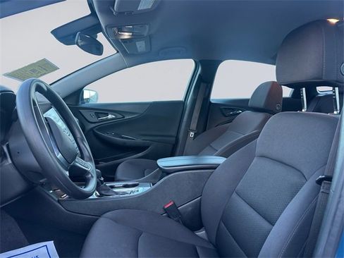Used 2024 Chevrolet Malibu LT image 9