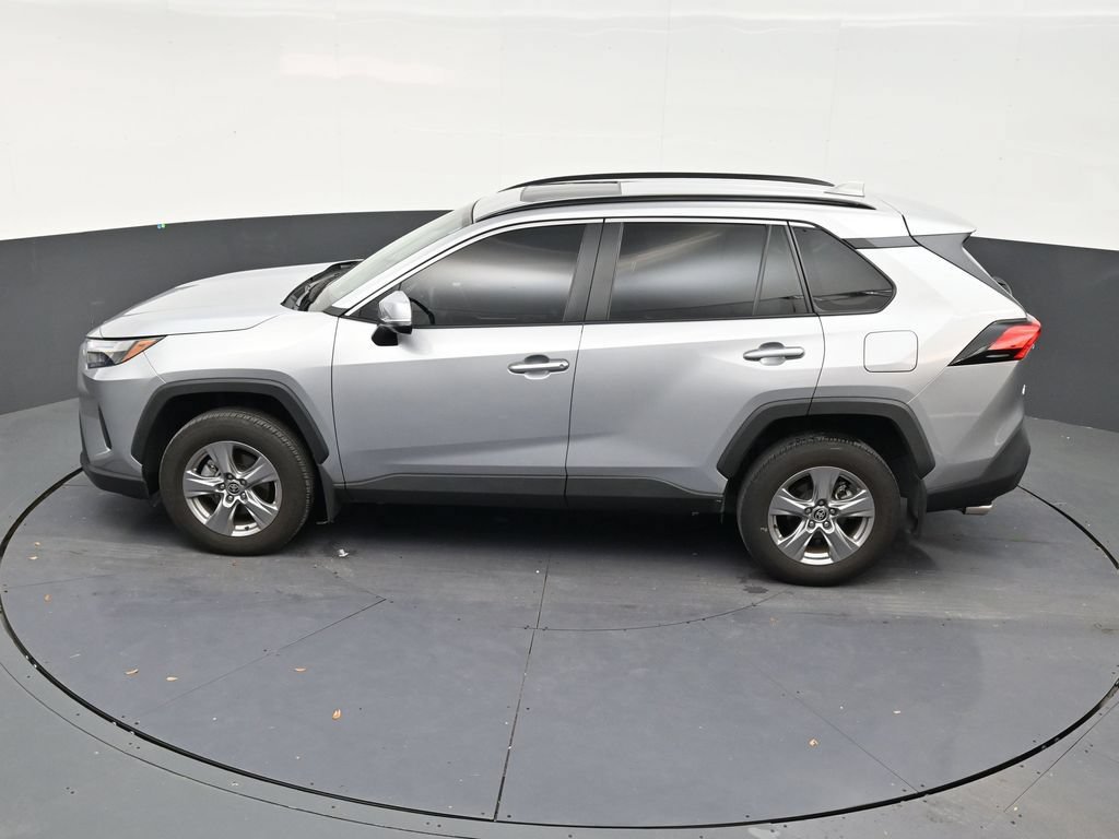 Used 2025 Toyota RAV4 XLE w/ Convenience Package FWD image 12