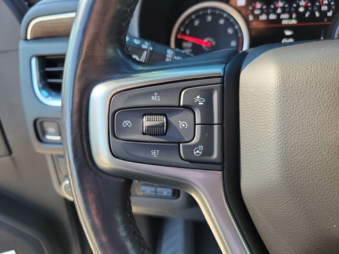 Used 2021 Chevrolet Tahoe Premier w/ Premium Package image 21