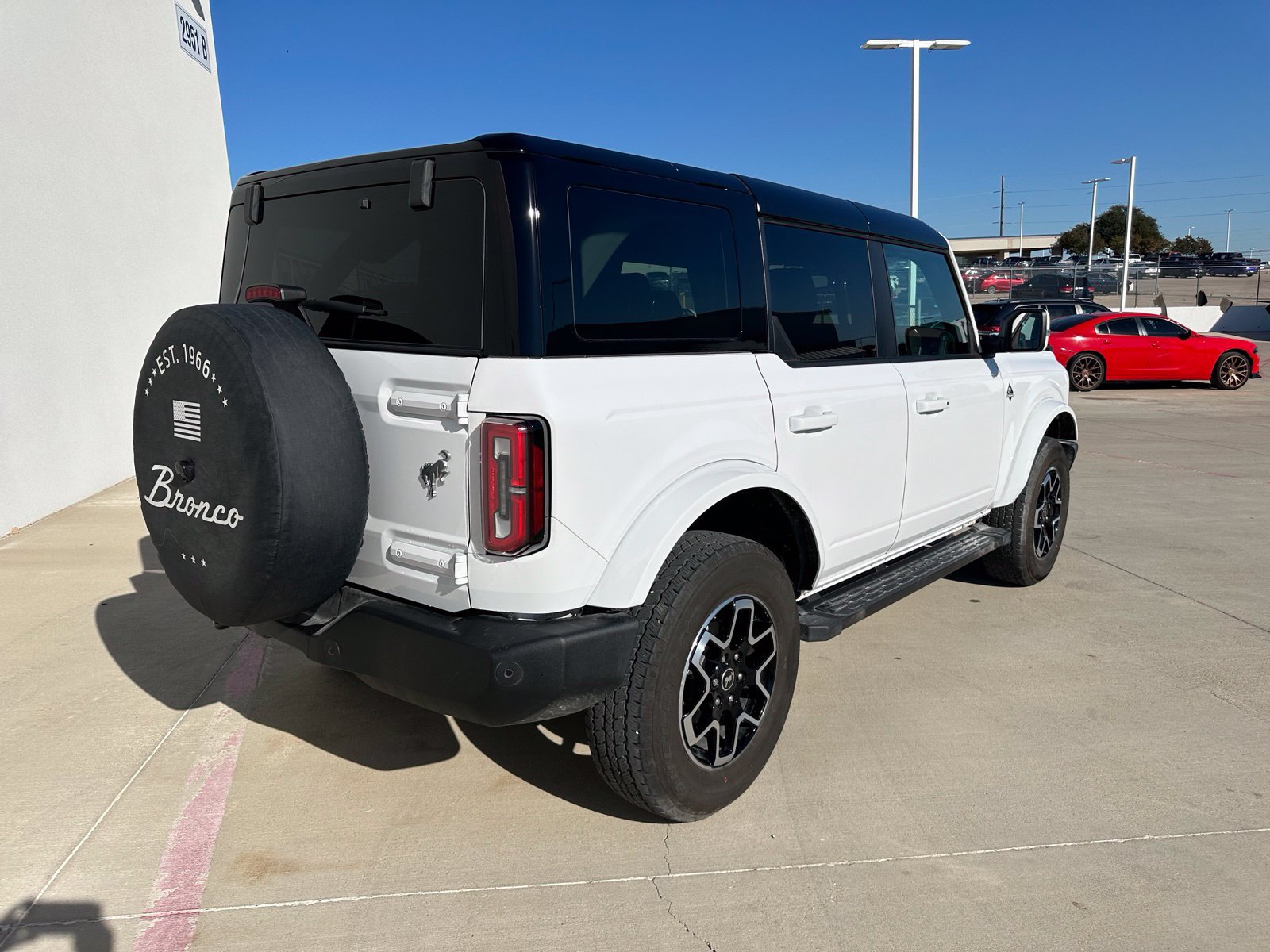 Used 2024 Ford Bronco Outer Banks AWD/4WD image 7