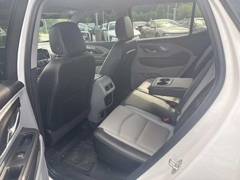 Used 2024 GMC Terrain SLT FWD image 5