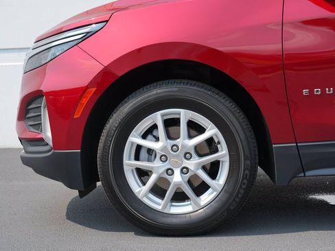 Certified 2022 Chevrolet Equinox LT AWD/4WD image 11
