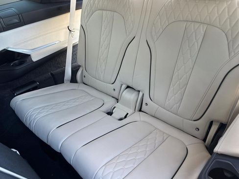 New 2026 BMW X7 xDrive40i w/ Executive Package image 28