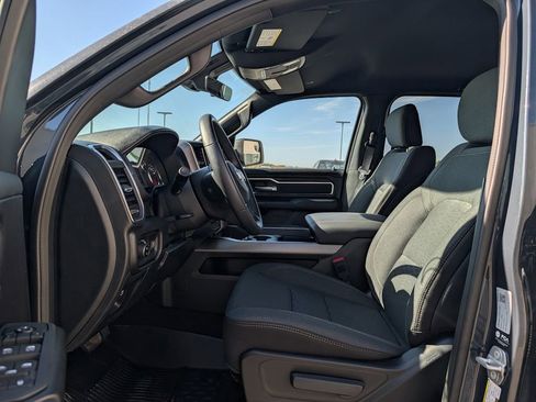 New 2026 RAM 1500 4x4 Crew Cab image 5