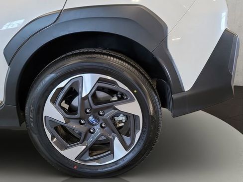 Used 2024 Subaru Crosstrek 2.5i Limited AWD/4WD image 24