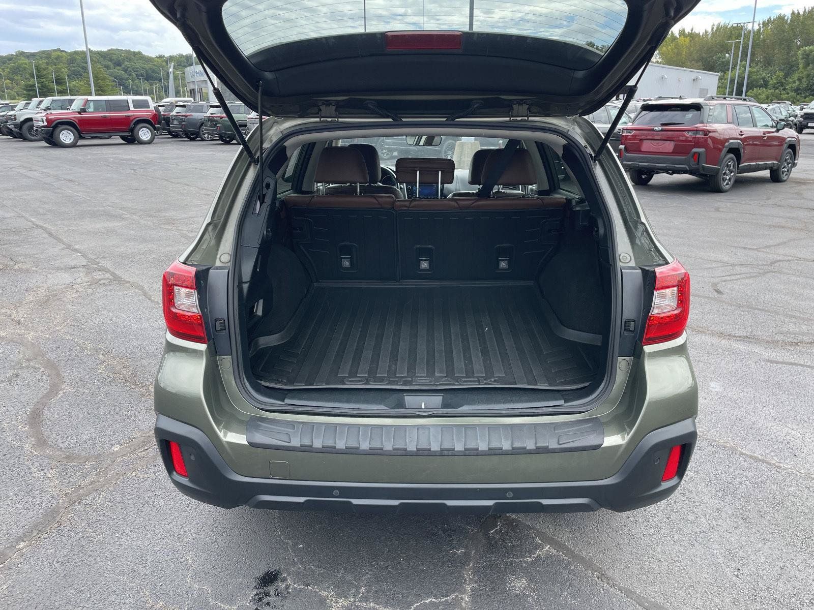 Used 2019 Subaru Outback 2.5i Touring w/ Popular Package #3A AWD/4WD image 31