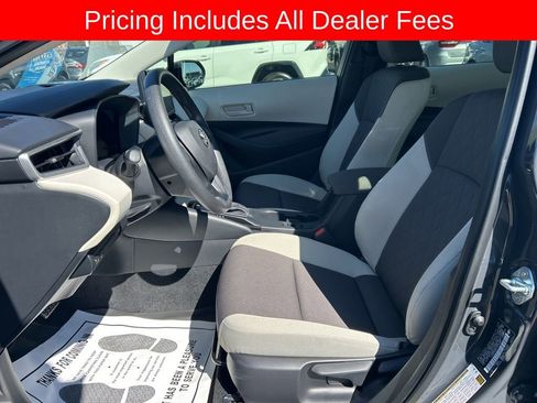 Used 2026 Toyota Corolla LE FWD image 2
