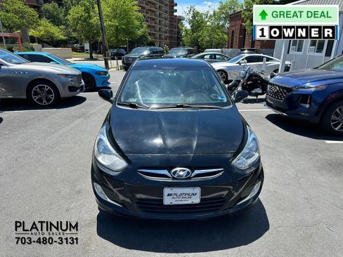 Used 2013 Hyundai Accent SE FWD image 4