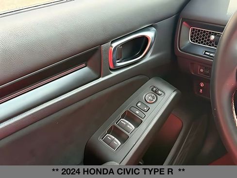 Used 2024 Honda Civic Type R image 15