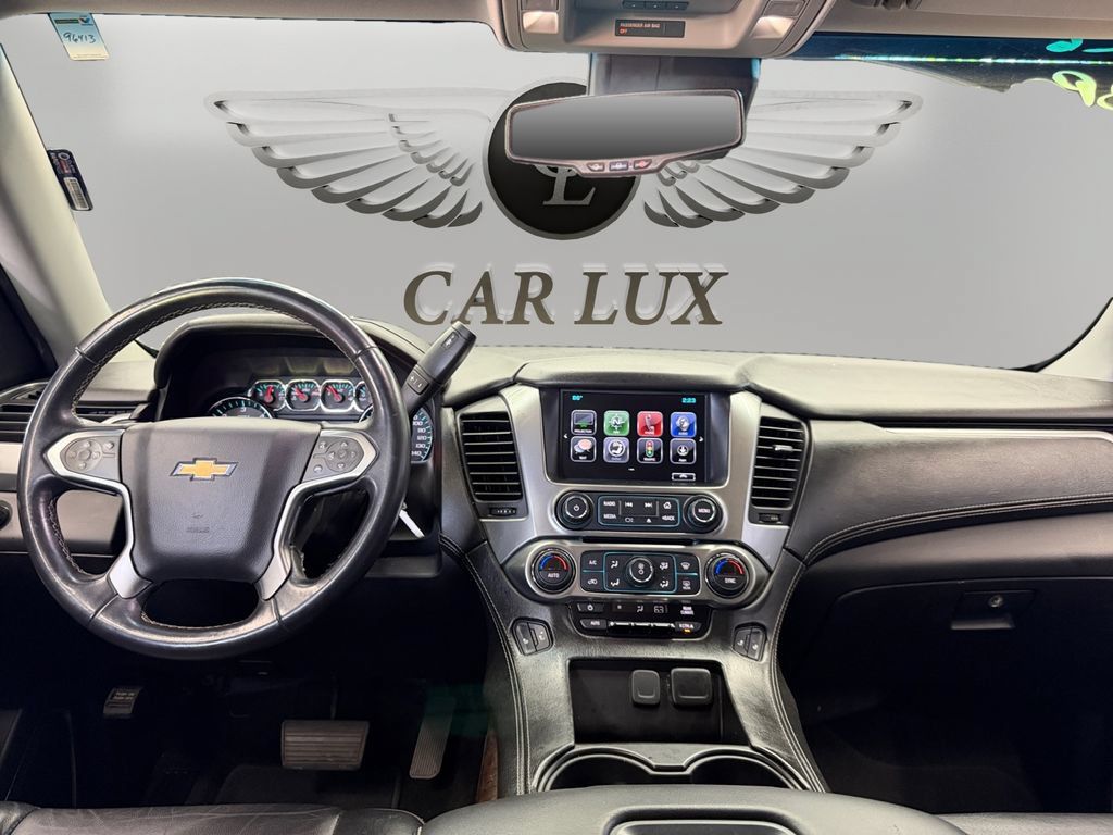 Used 2018 Chevrolet Suburban LT RWD image 11