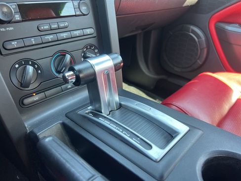 Used 2006 Ford Mustang GT RWD image 5