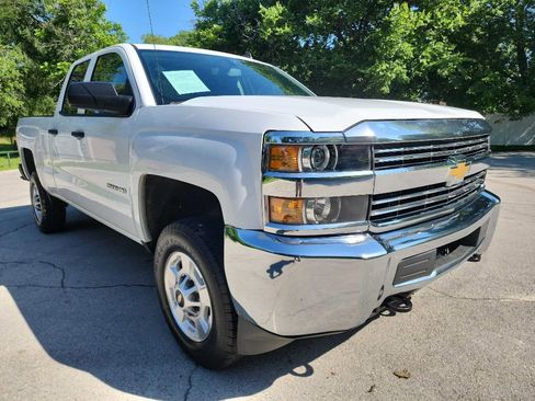 Used 2015 Chevrolet Silverado 2500 LT RWD image 1