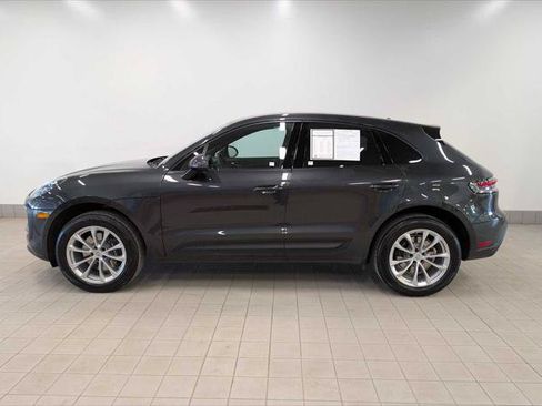 Used 2024 Porsche Macan AWD/4WD image 2