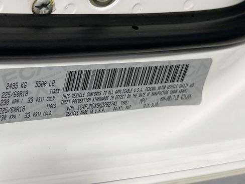 Used 2019 Jeep Cherokee Limited AWD/4WD image 32