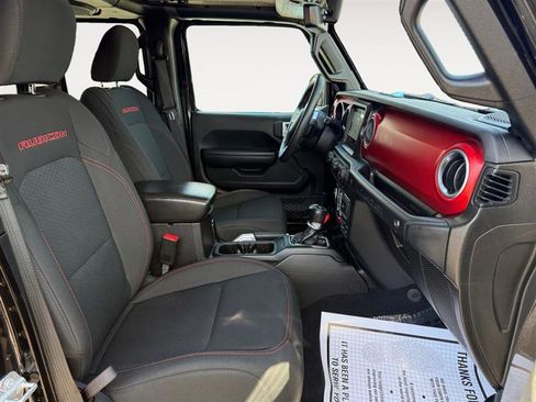 Used 2018 Jeep Wrangler Unlimited Rubicon image 17
