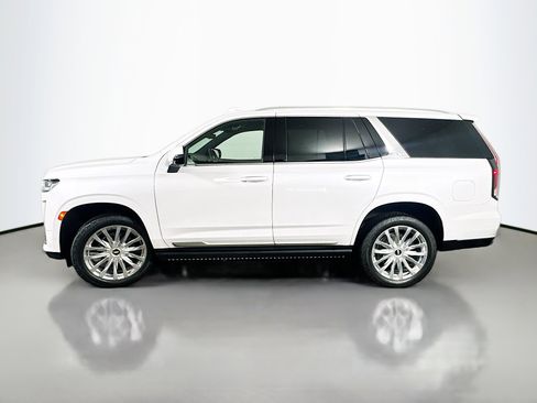 Used 2022 Cadillac Escalade Premium Luxury w/ Performance Package AWD/4WD image 4