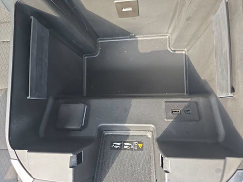 Used 2025 GMC Sierra 1500 Elevation AWD/4WD image 36