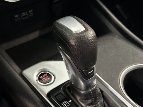Used 2022 Nissan Altima 2.5 SV FWD image 21