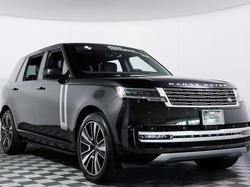 Used 2025 Land Rover Range Rover Long Wheelbase Autobiography AWD/4WD image 3