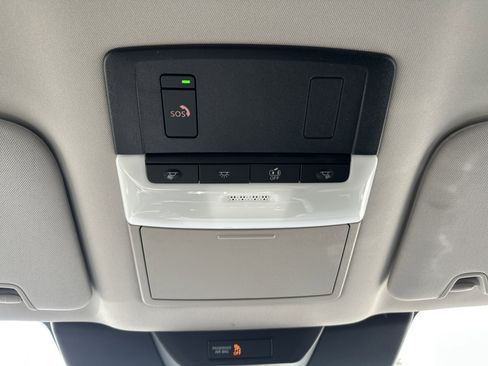 New 2025 Nissan Pathfinder SV image 17