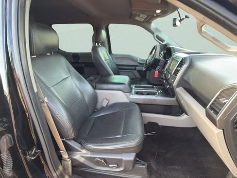 Used 2017 Ford F150 XLT w/ Equipment Group 302A Luxury image 12