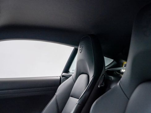 Used 2024 Porsche 718 Cayman RWD image 28