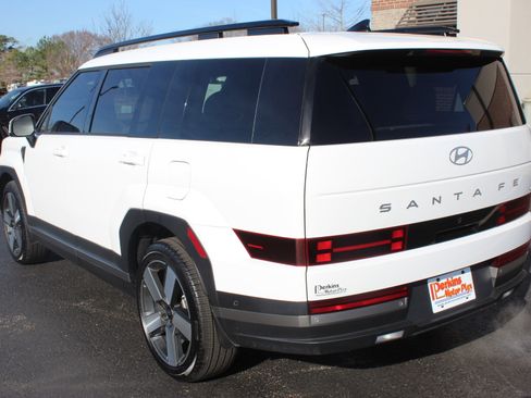 Used 2025 Hyundai Santa Fe Limited image 9