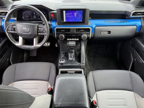 Used 2024 Toyota Tacoma TRD Sport image 19