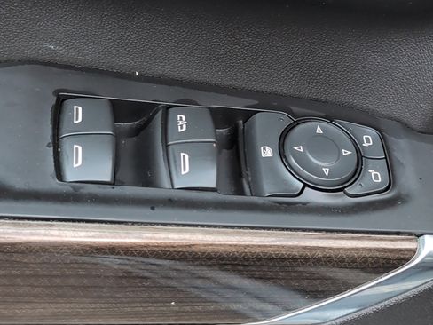 Used 2022 Chevrolet Silverado 1500 LT w/ Texas Edition Plus image 12