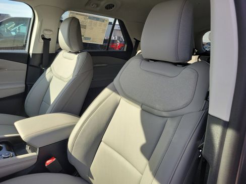 New 2026 Ford Explorer Active w/ Active Comfort Package image 20