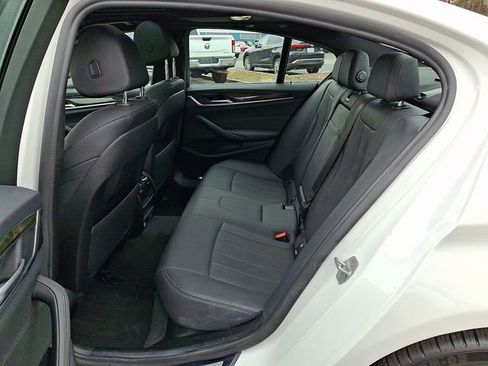 Used 2021 BMW 530e w/ Parking Assistance Package RWD image 10