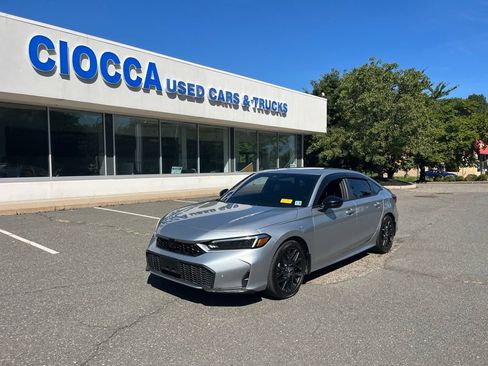 Used 2025 Honda Civic Sport image 1