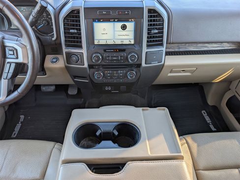 Used 2018 Ford F150 Lariat image 7