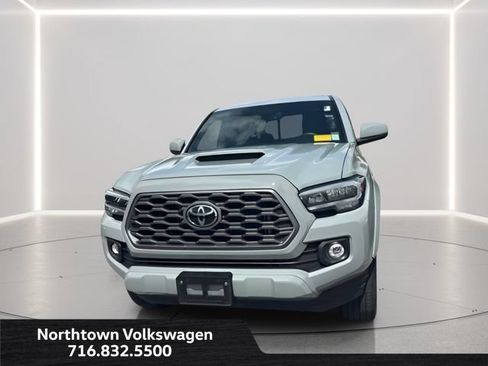 Used 2023 Toyota Tacoma TRD Sport w/ TRD Premium Sport Package AWD/4WD image 2