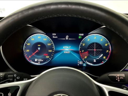 Used 2021 Mercedes-Benz GLC 300 4MATIC image 13