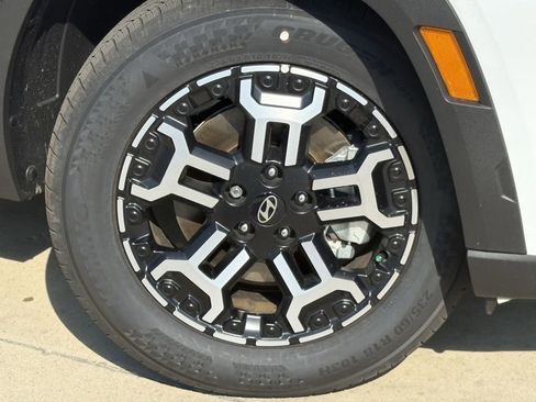 New 2025 Hyundai Tucson XRT image 9