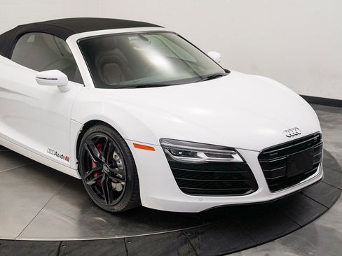 Used 2015 Audi R8 V8 image 18