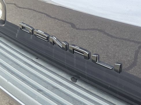 Certified 2023 GMC Yukon Denali Ultimate AWD/4WD image 8