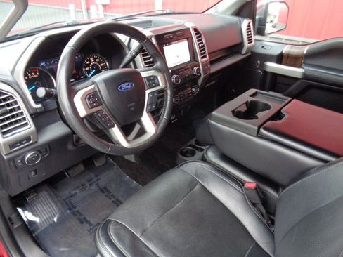 Used 2016 Ford F150 Lariat AWD/4WD image 2