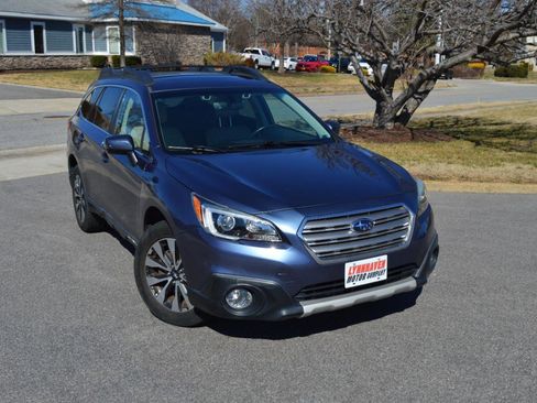 Used 2017 Subaru Outback 2.5i Limited image 23