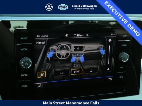 Certified 2025 Volkswagen Taos SE image 42