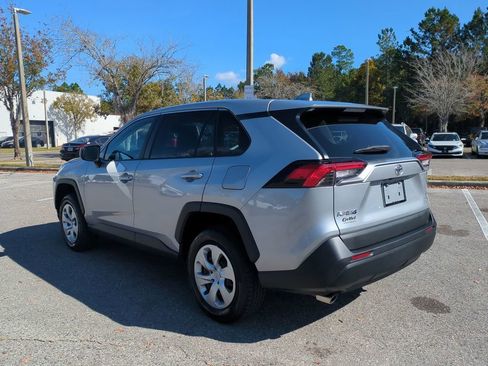 Used 2023 Toyota RAV4 LE image 7