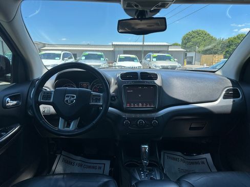 Used 2015 Dodge Journey Crossroad w/ Flexible Seating Group FWD image 9