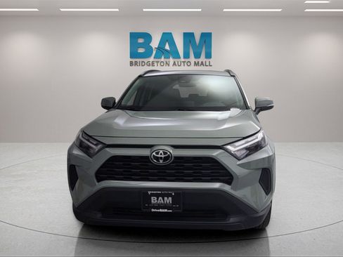 Used 2022 Toyota RAV4 XLE image 10