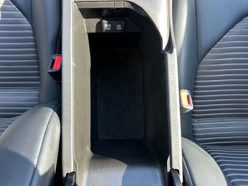 Used 2023 Toyota Camry SE w/ Convenience Package image 24