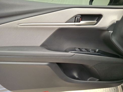 Used 2025 Toyota Camry SE w/ Convenience Package FWD image 13