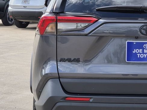 Used 2025 Toyota RAV4 XLE FWD image 10